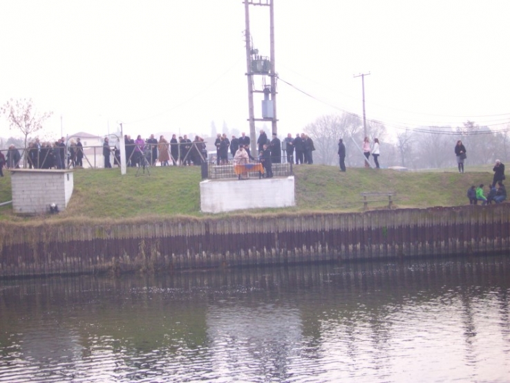 &Epsilon;&omicron;&rho;&tau;ή &tau;&omega;&nu; &Theta;&epsilon;&omicron;&phi;&alpha;&nu;&epsilon;ί&omega;&nu; 2014